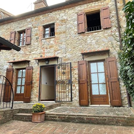 Апартаменты La Costarella Montefollonico Экстерьер фото